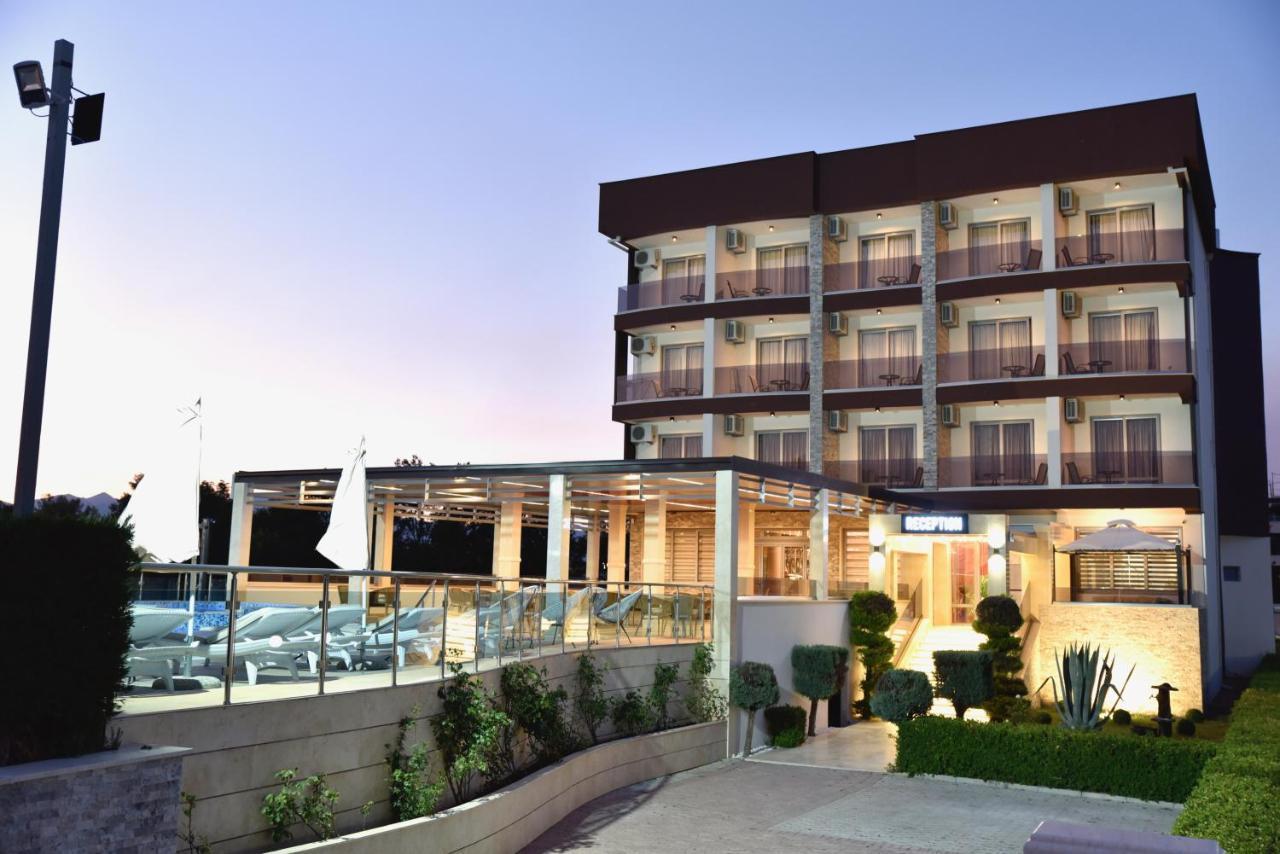 Hotel Lion Ulcinj Exterior foto