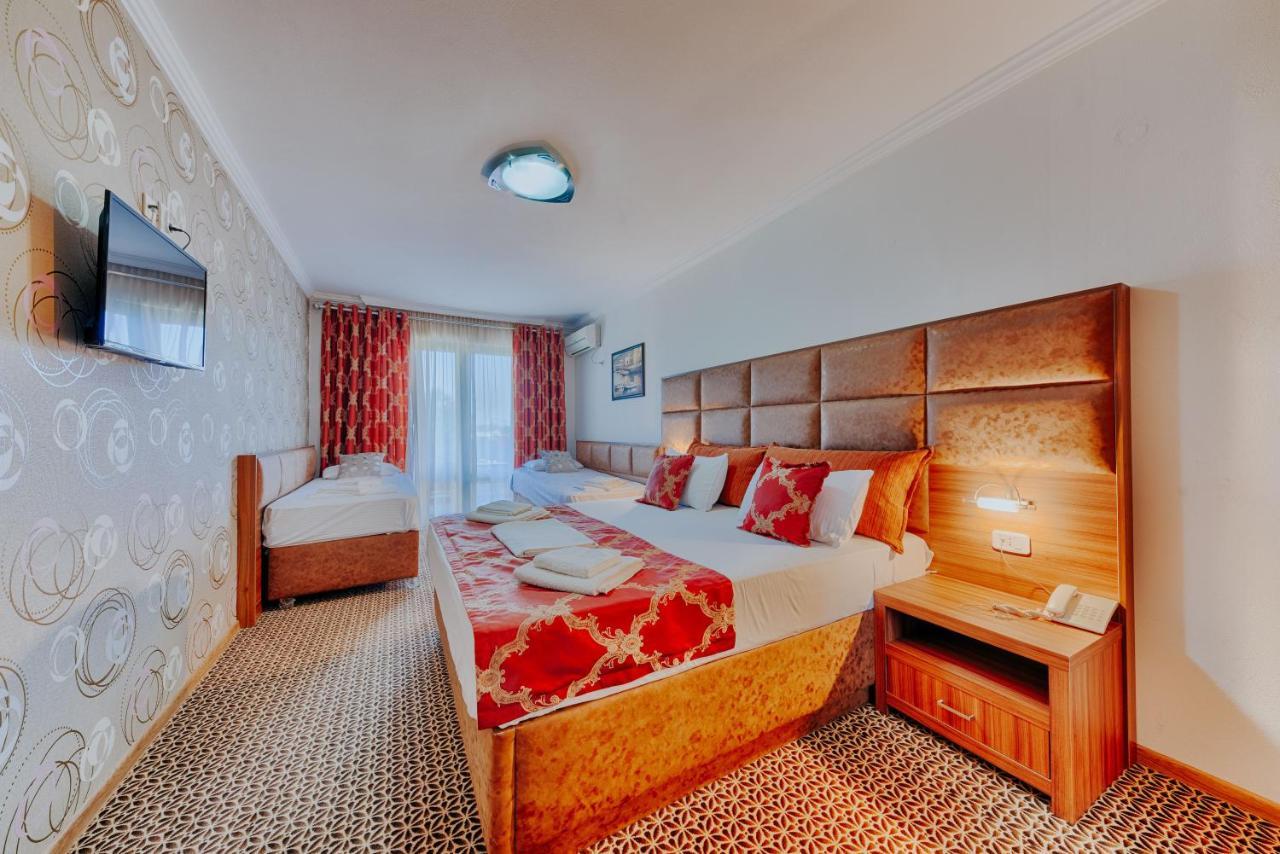 Hotel Lion Ulcinj Exterior foto